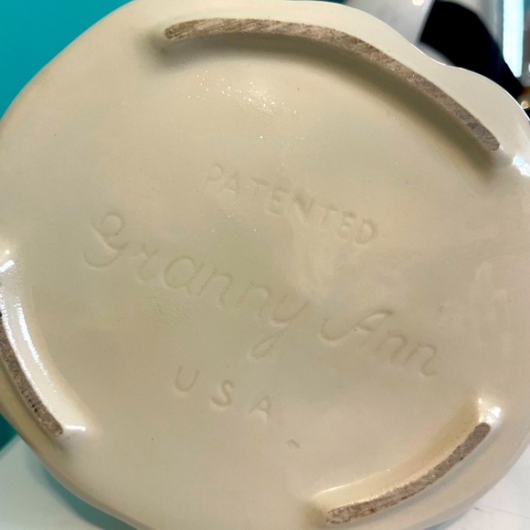 Vintage Granny Ann teapot - Picture 6 of 6